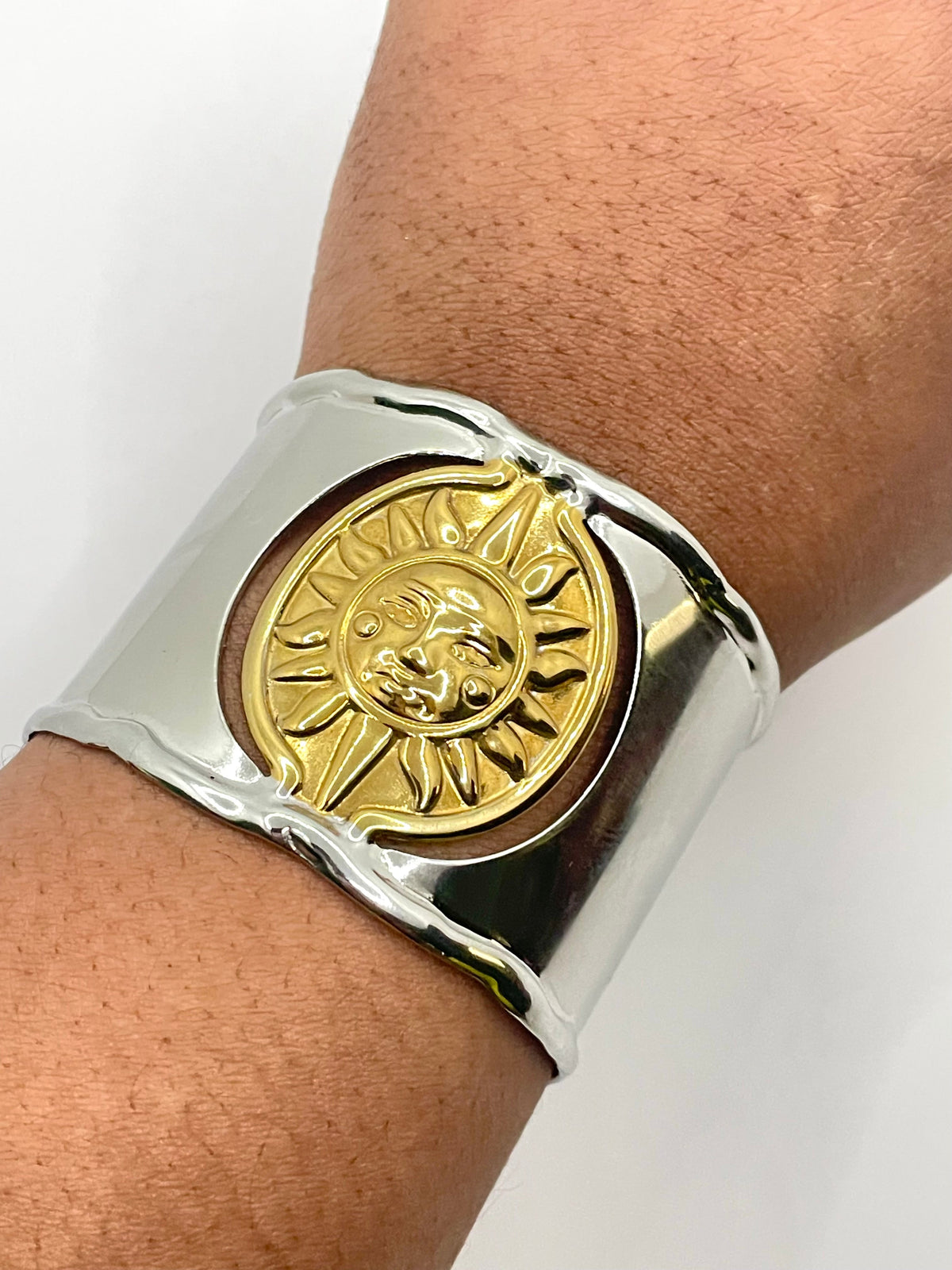 Bangles & Wrist Cuffs