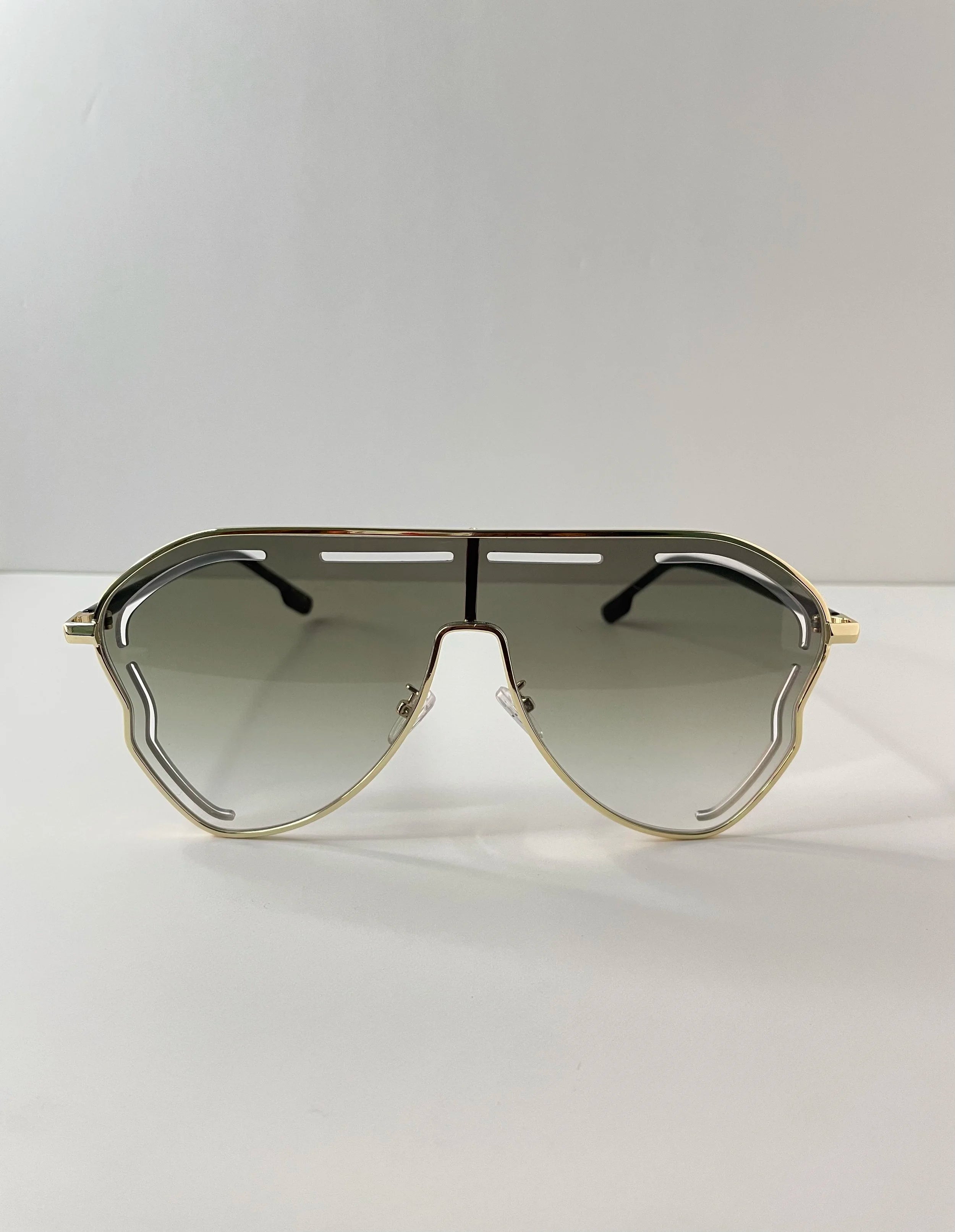 Sihle Exaggerated Aviator Style Tinted Lens Sunglasses