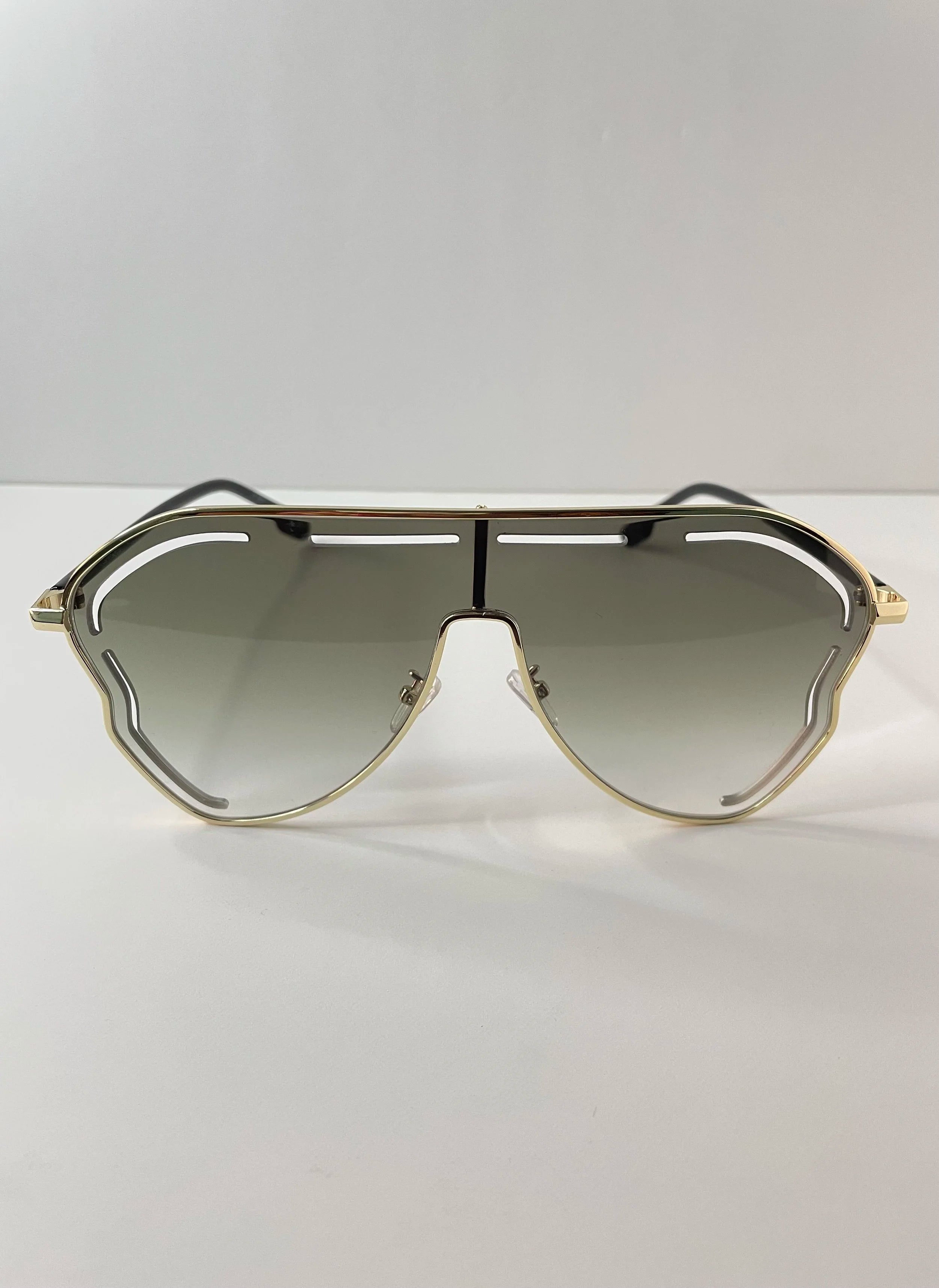 Sihle Exaggerated Aviator Style Tinted Lens Sunglasses