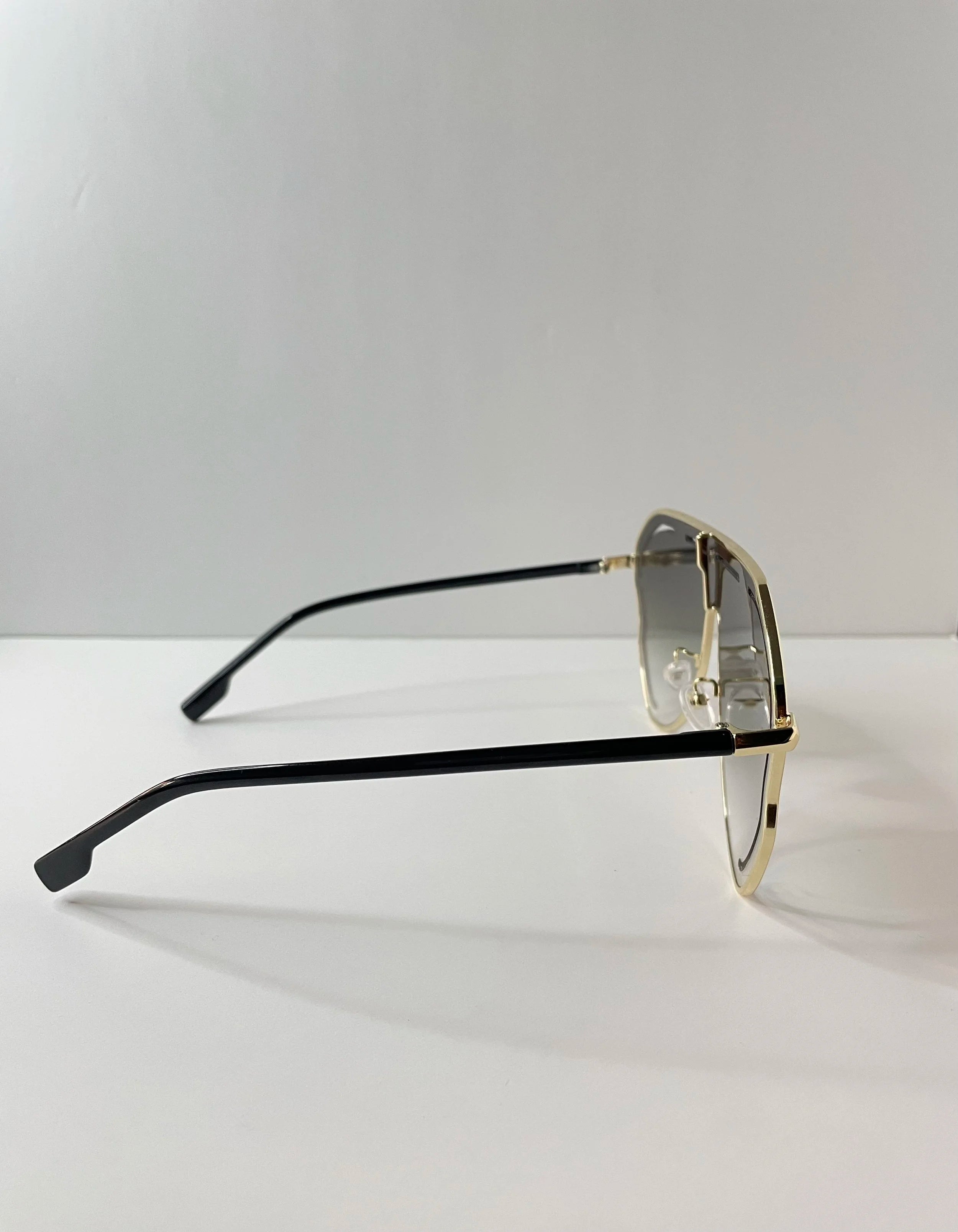 Sihle Exaggerated Aviator Style Tinted Lens Sunglasses