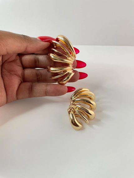Briska Gold Threaded Wing Ear Cuff Earring