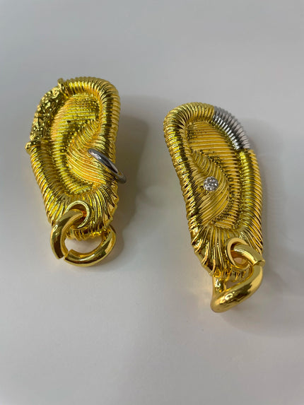 Modaiwa Gold & Silver Oreilles Textured Earrings