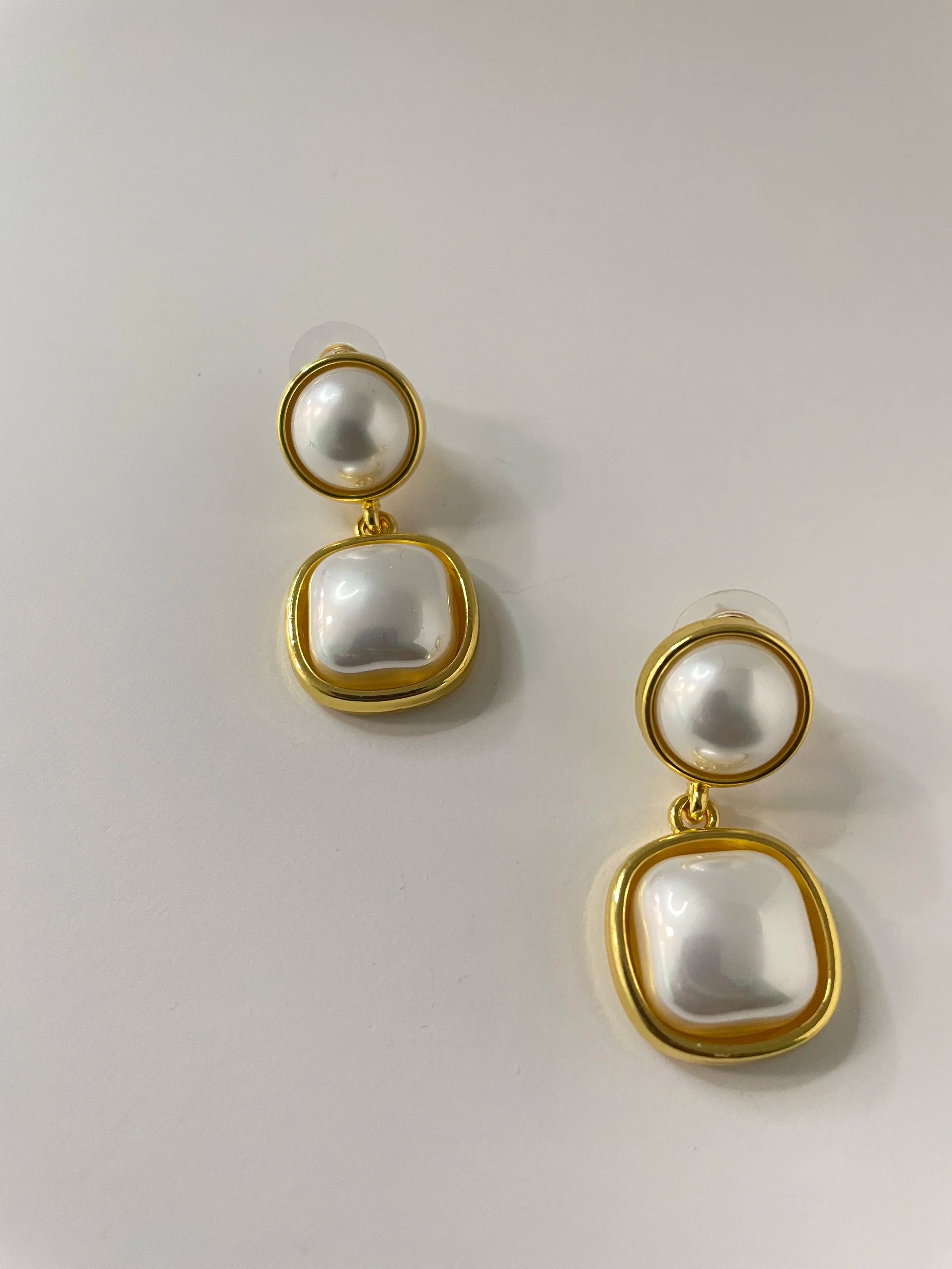 Ayanda Vintage Style Pearl Drop Earring
