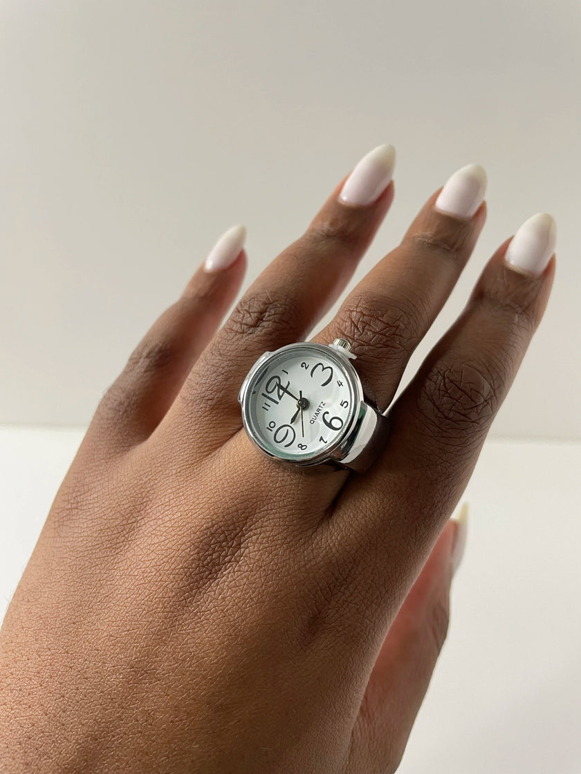 Milli Silver Big Face Expander Watch Ring
