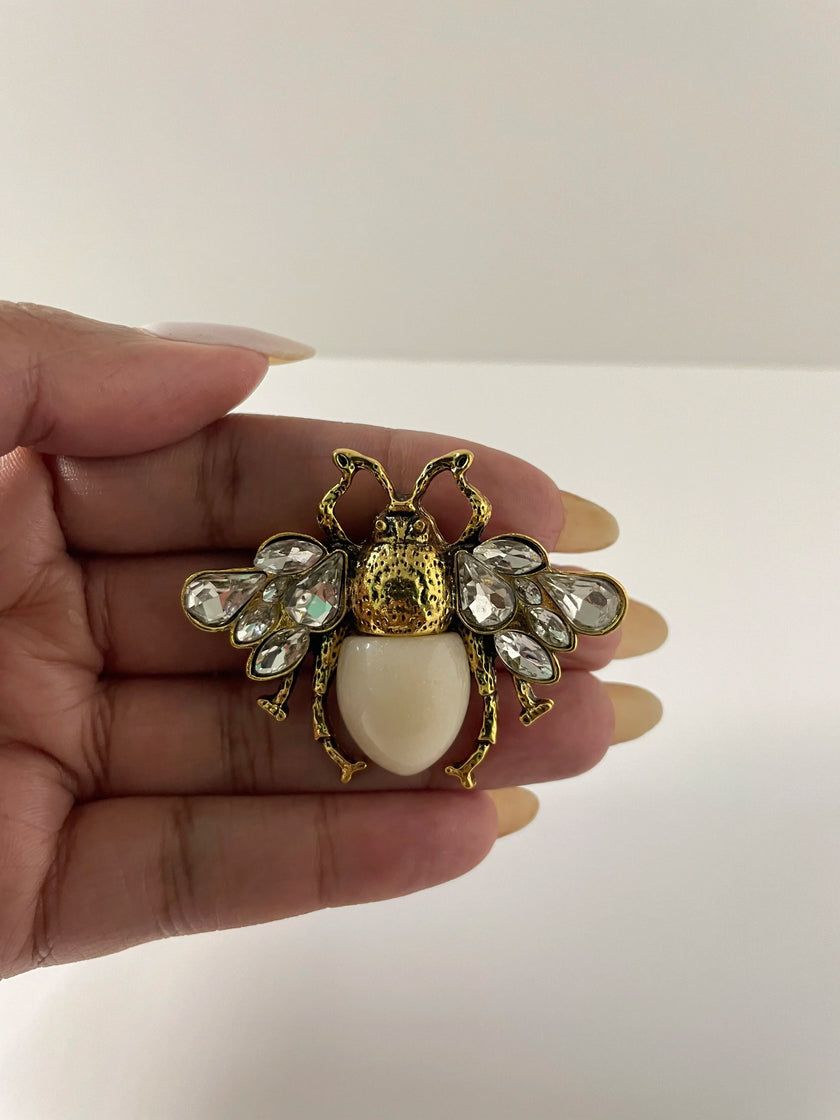 Zesi Embellished Luxe Bee Brooch