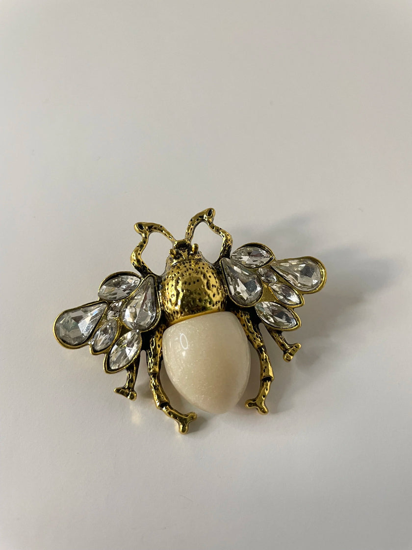 Zesi Embellished Luxe Bee Brooch