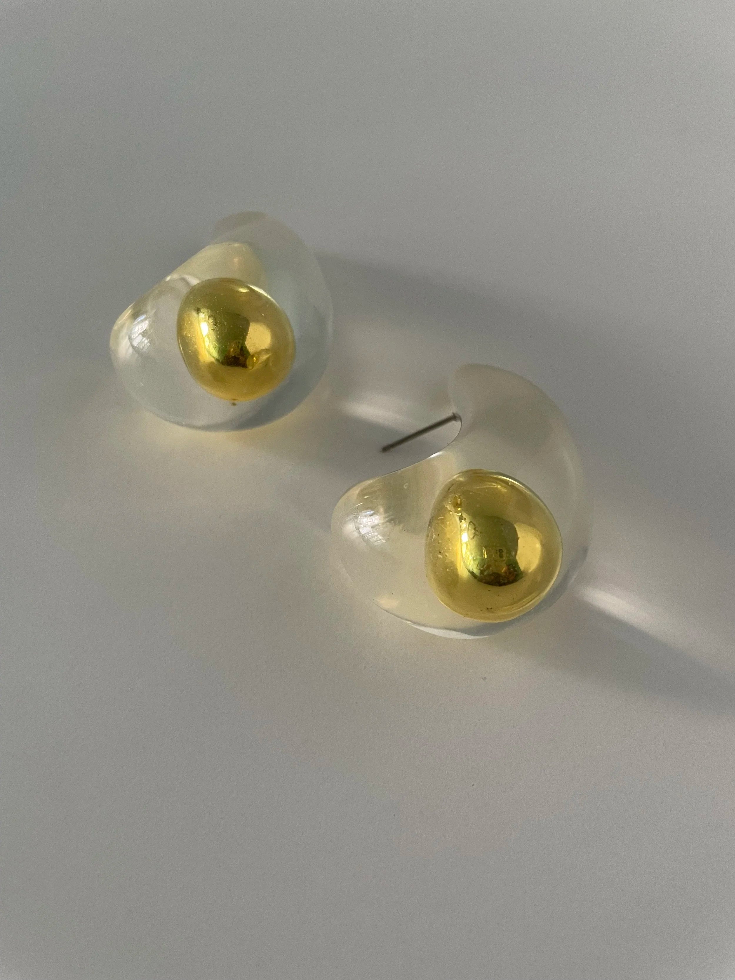 *NOT SO PERFECT* Nwabisa Gold Ball Cloudy Resin Teardrop Earrings
