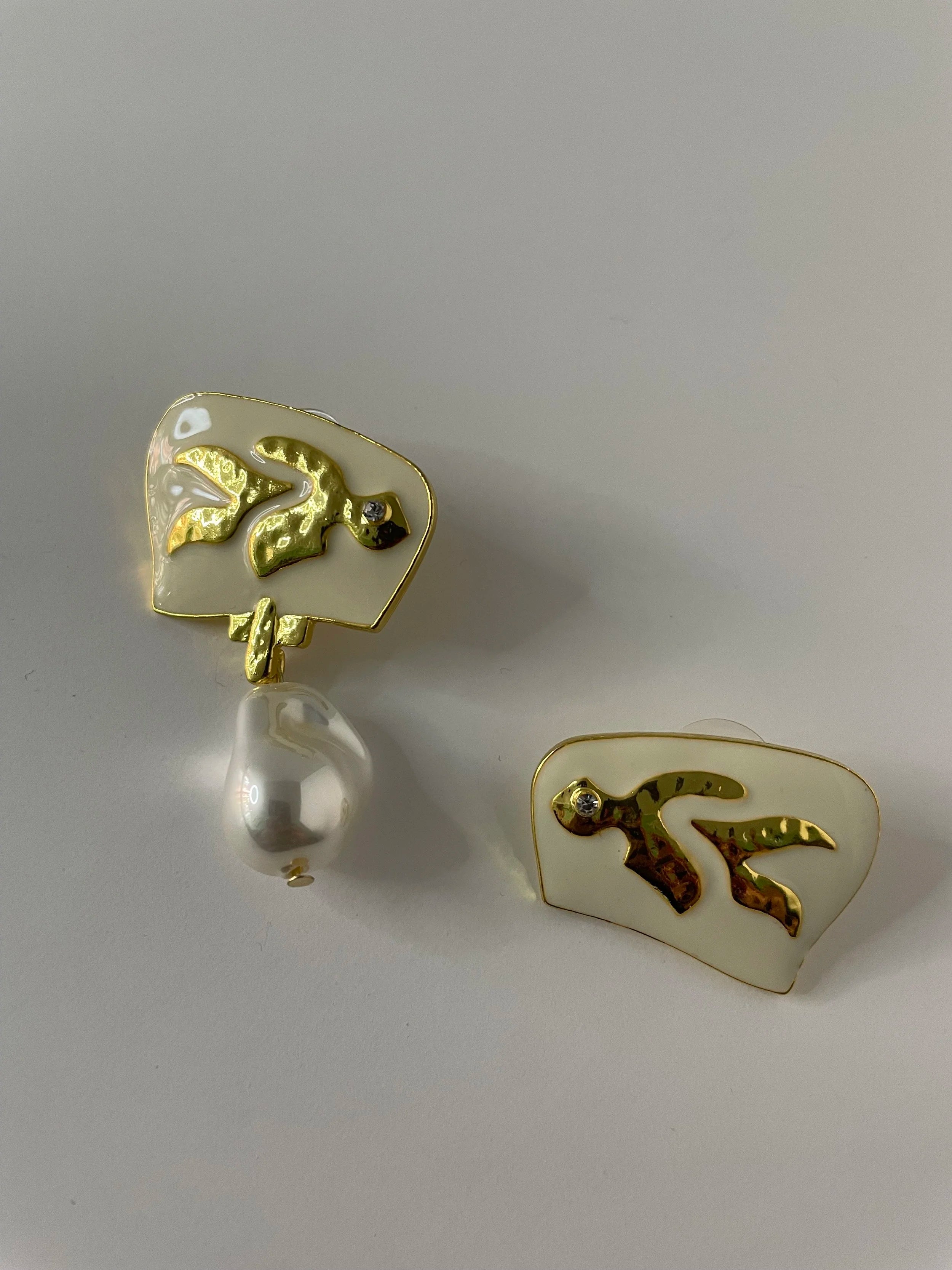 Olebogeng Baroque Gold & Cream Odd Earrings
