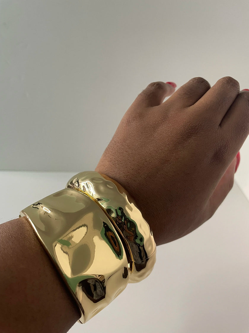 Neo Gold Double Textured Bracelet Set