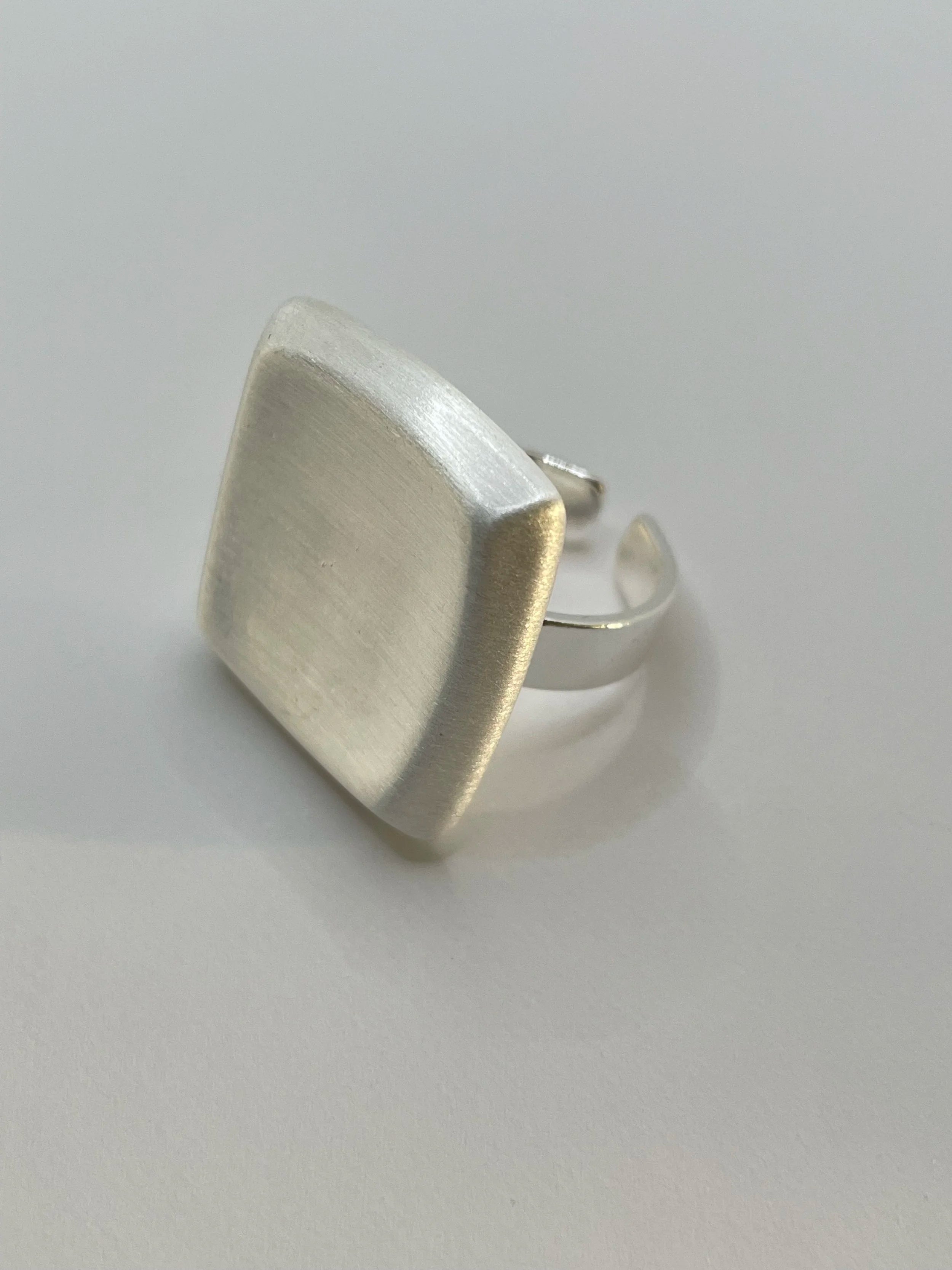 Kea Silver Sculptural Minimalist Ring