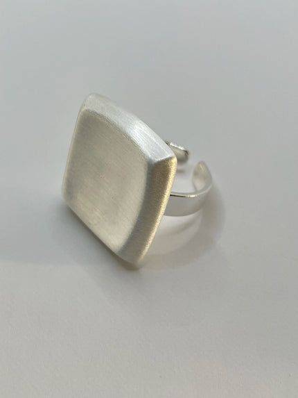 Kea Silver Sculptural Minimalist Ring