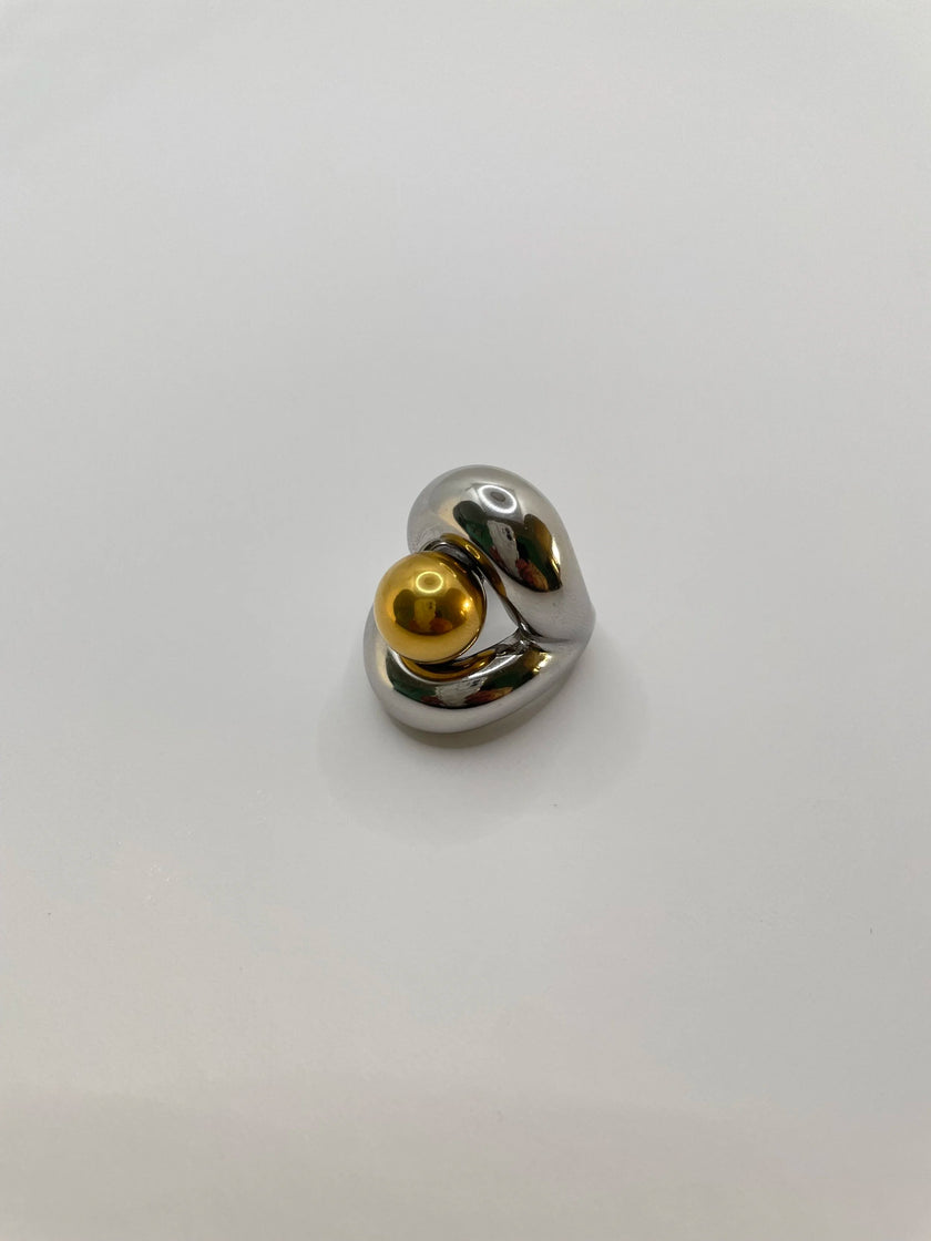 Koketso Mixed Metal Open Pearl Silohoutte Ring