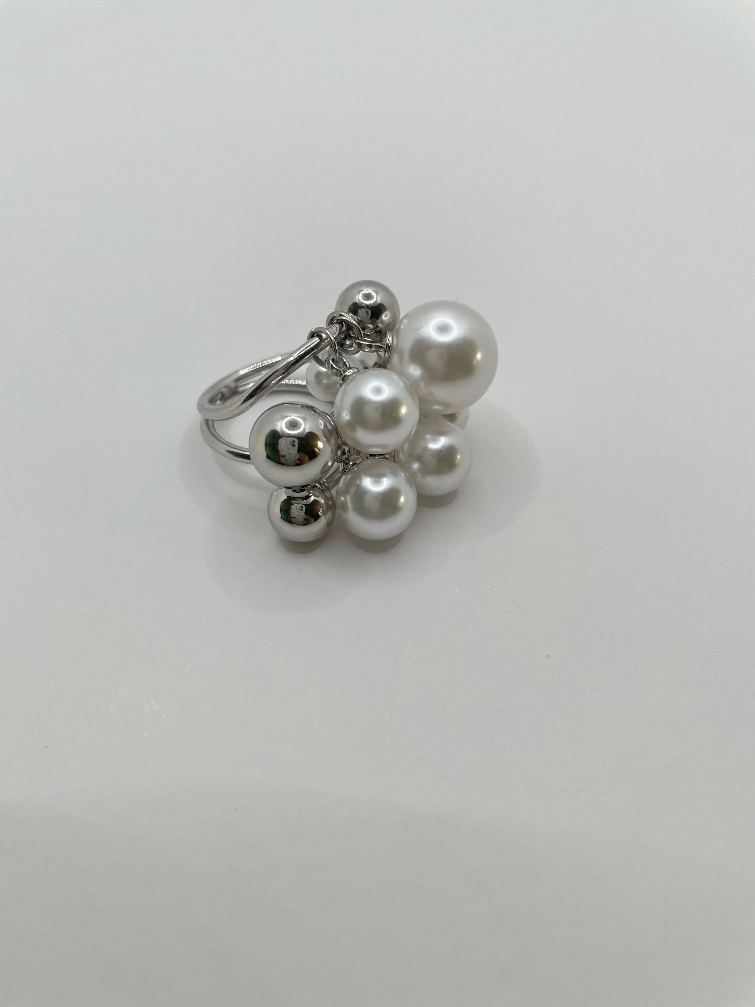 Shongi Metal & Pearl Balls Adjustable Ring