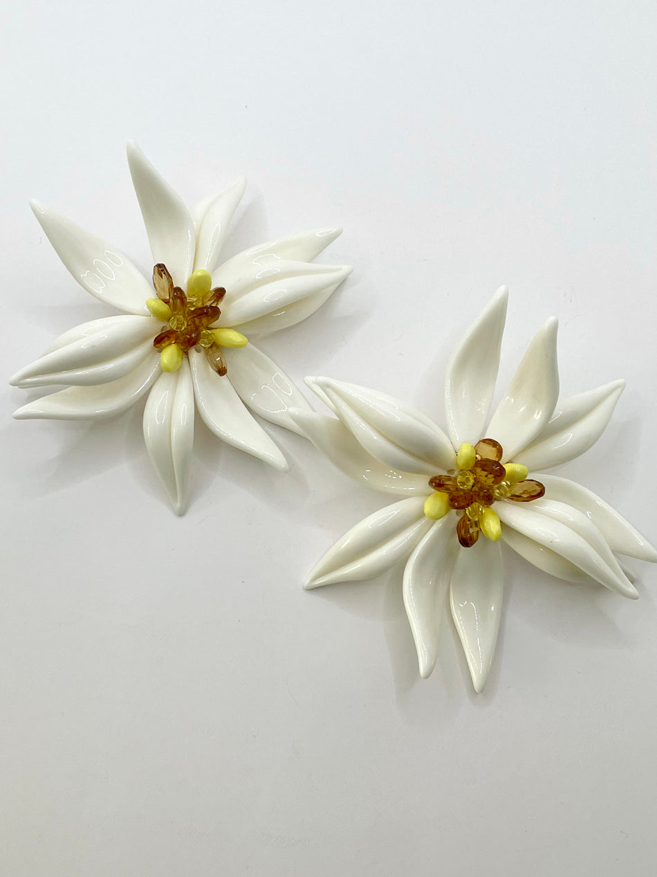 Mapi Oversized White & Yellow Flower Earrings
