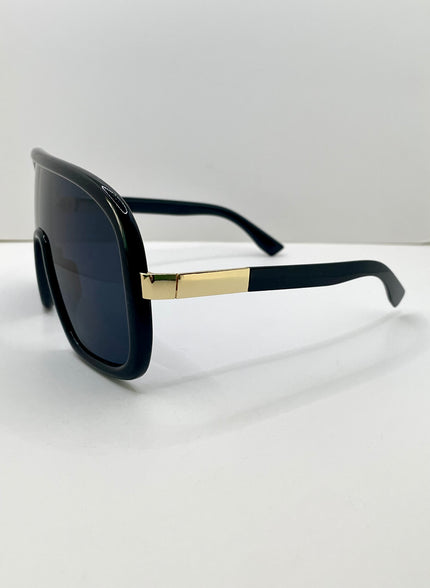 Lotte Oversized Black Visor Style Tinted Lens Sunglasses