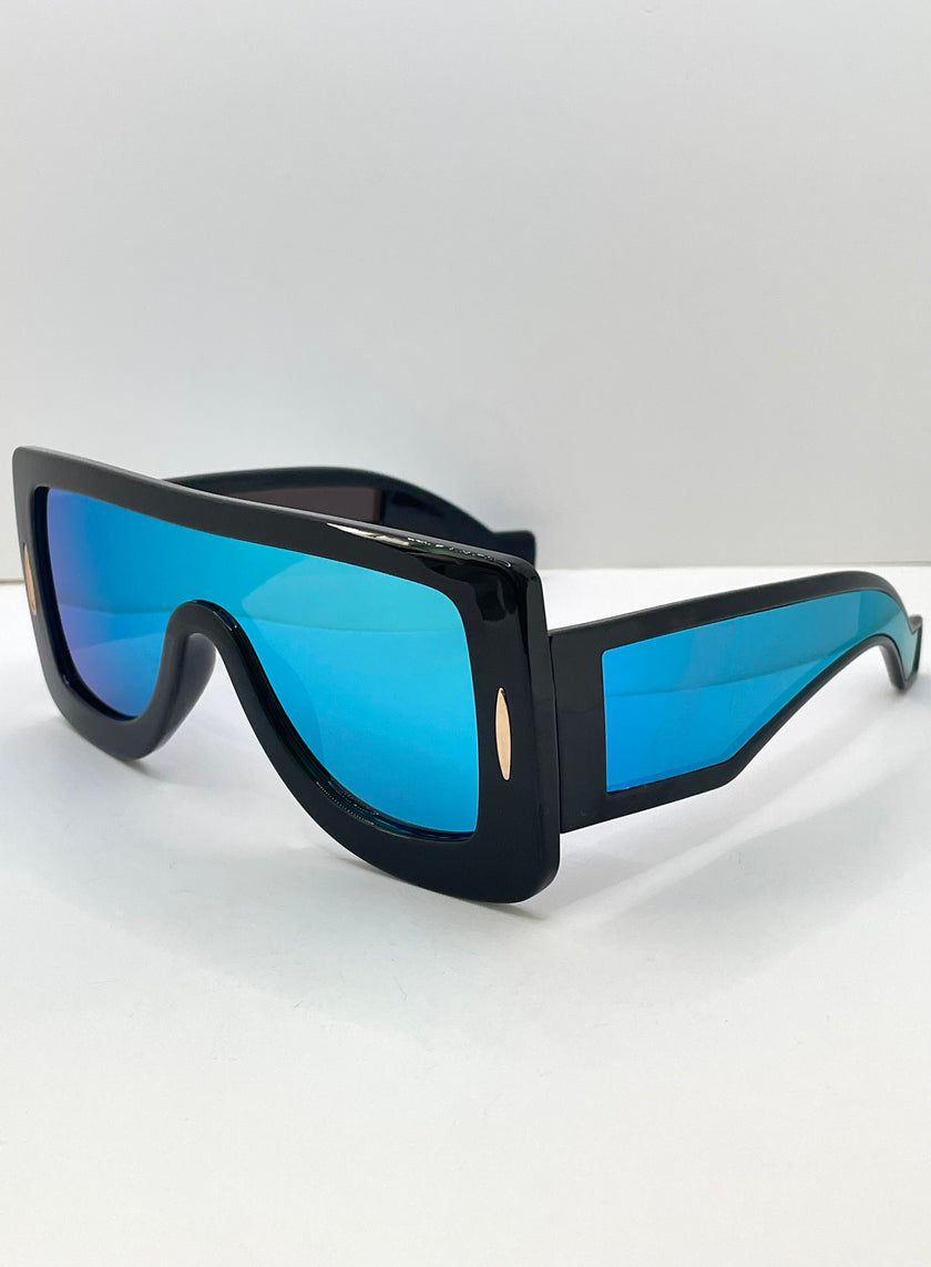 Zethu Oversized Black & Blue Visor Style Tinted Lens Sunglasses