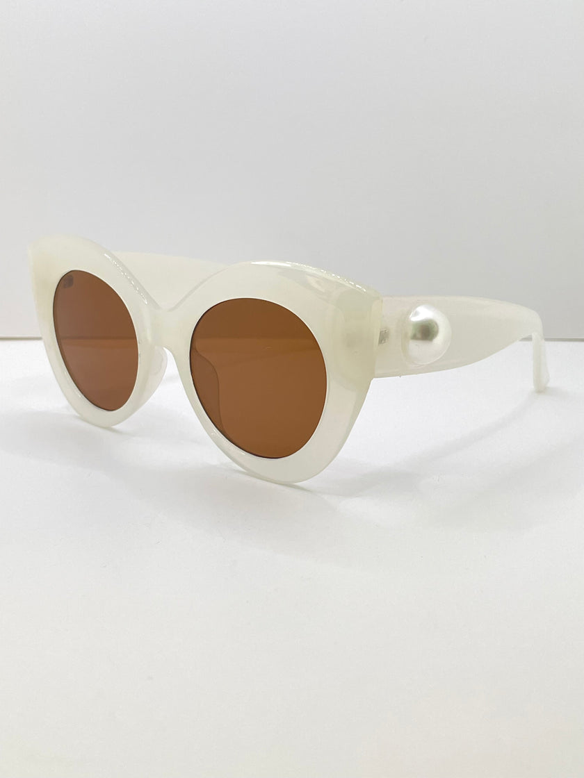 Dudu Cream Vintage Cat Eye Style Sunglasses