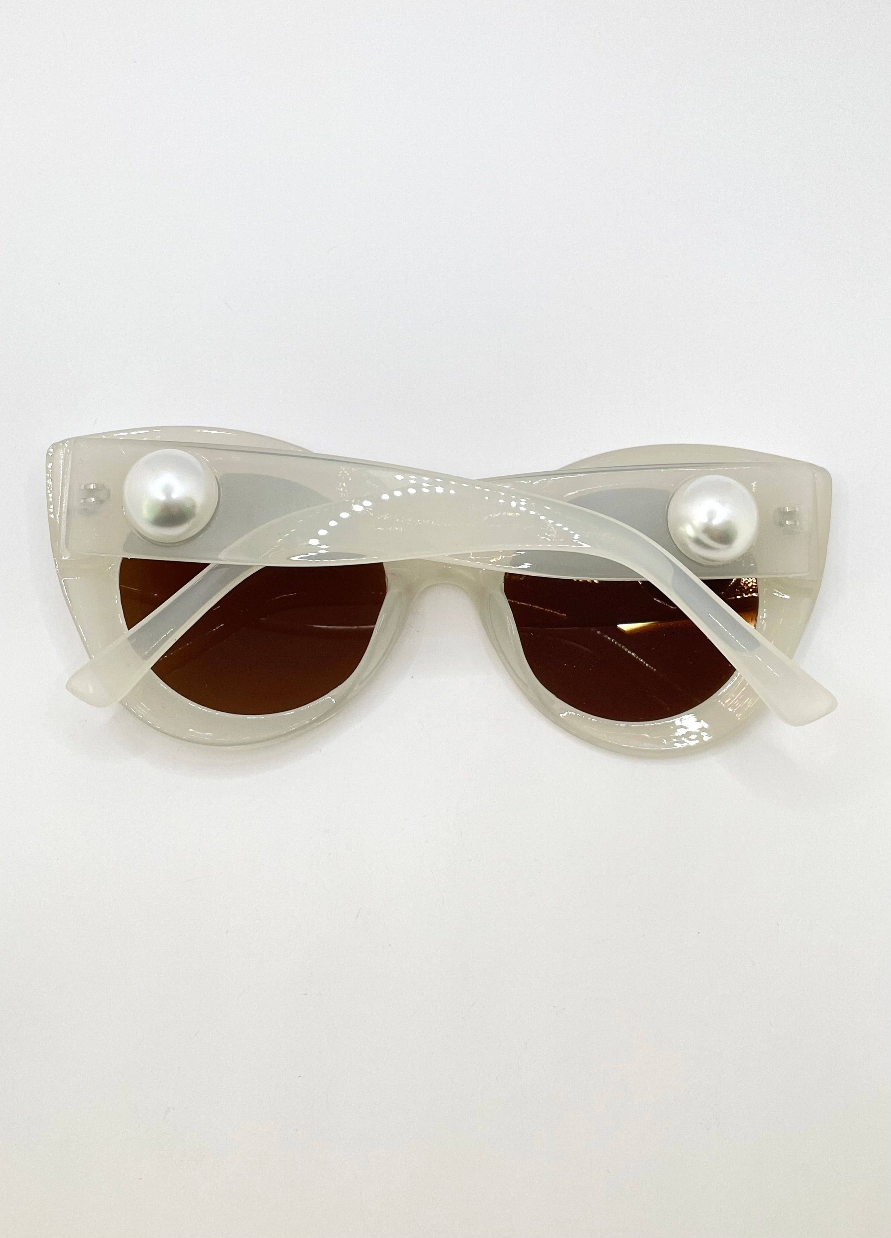 Dudu Cream Vintage Cat Eye Style Sunglasses