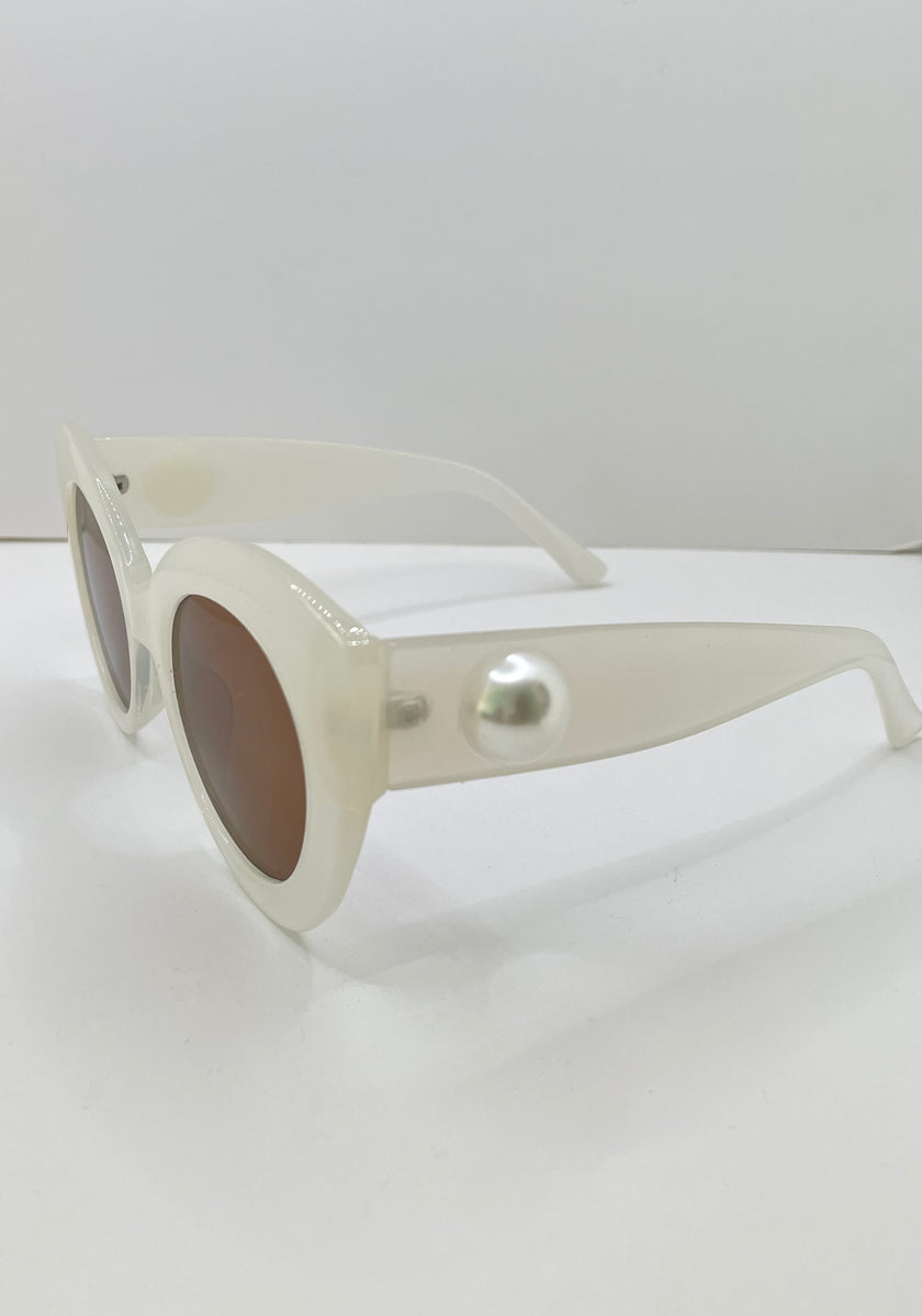 Dudu Cream Vintage Cat Eye Style Sunglasses