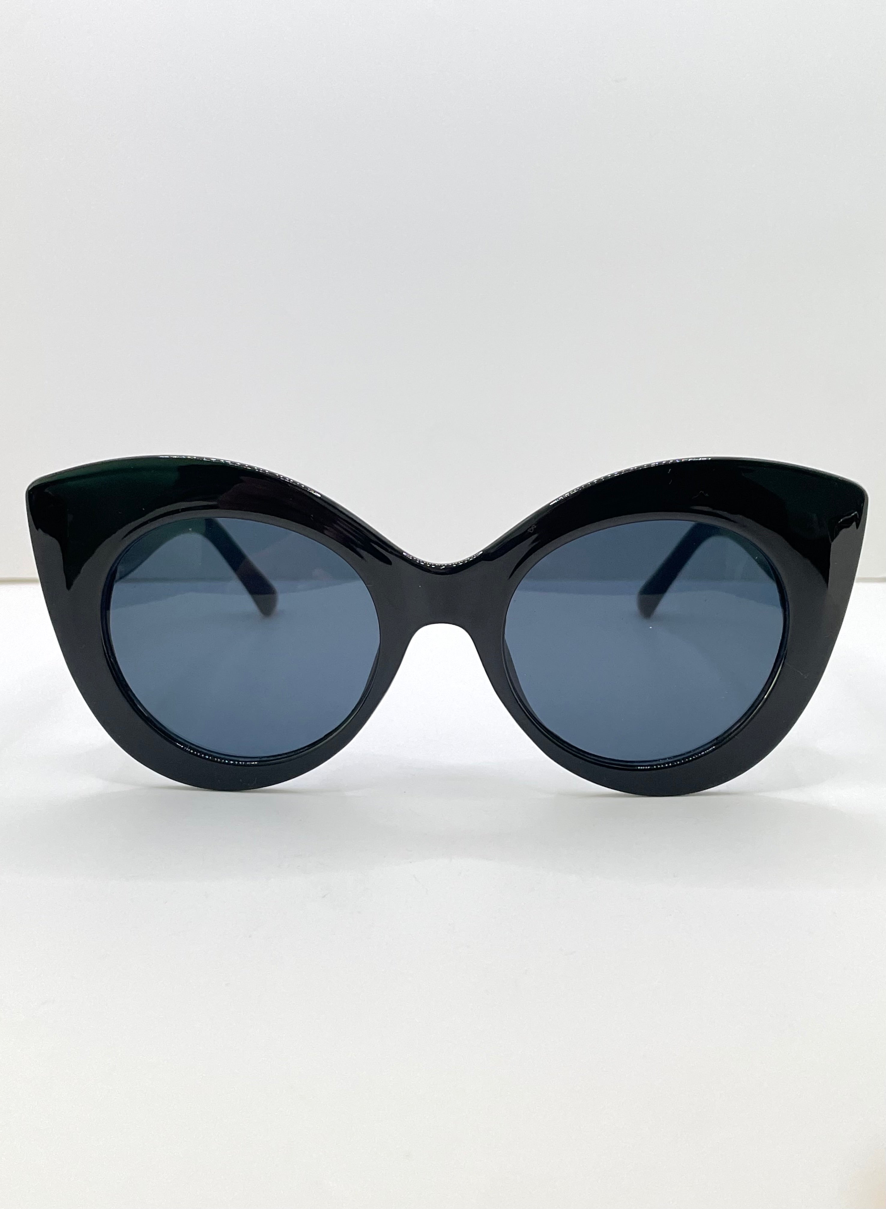 Dudu Black Vintage Cat Eye Style Sunglasses