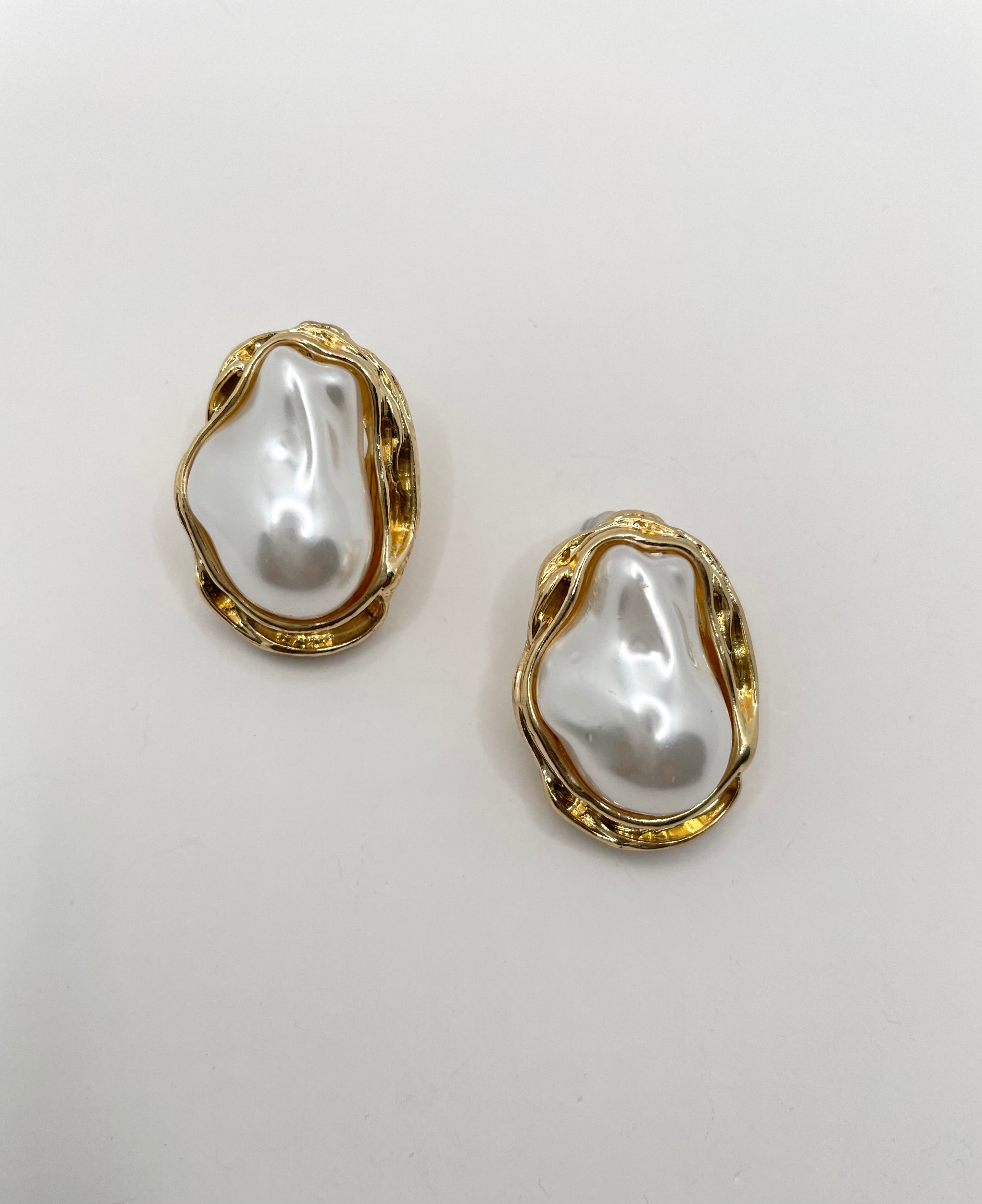 Malaika Gold & Pearl Oceanic Stud Earring