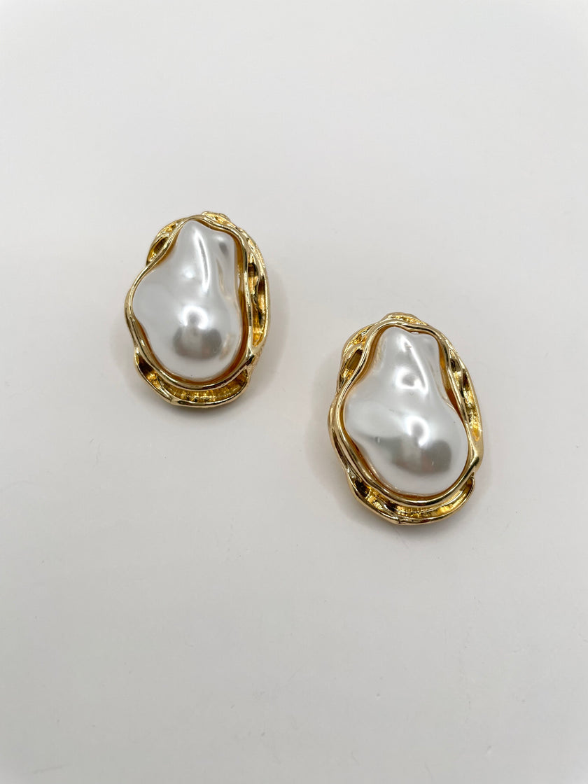 Malaika Gold & Pearl Oceanic Stud Earring