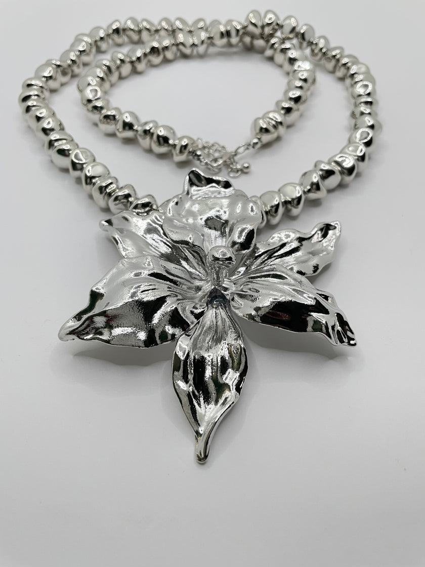 Ashlah Silver Flower Statement Necklace