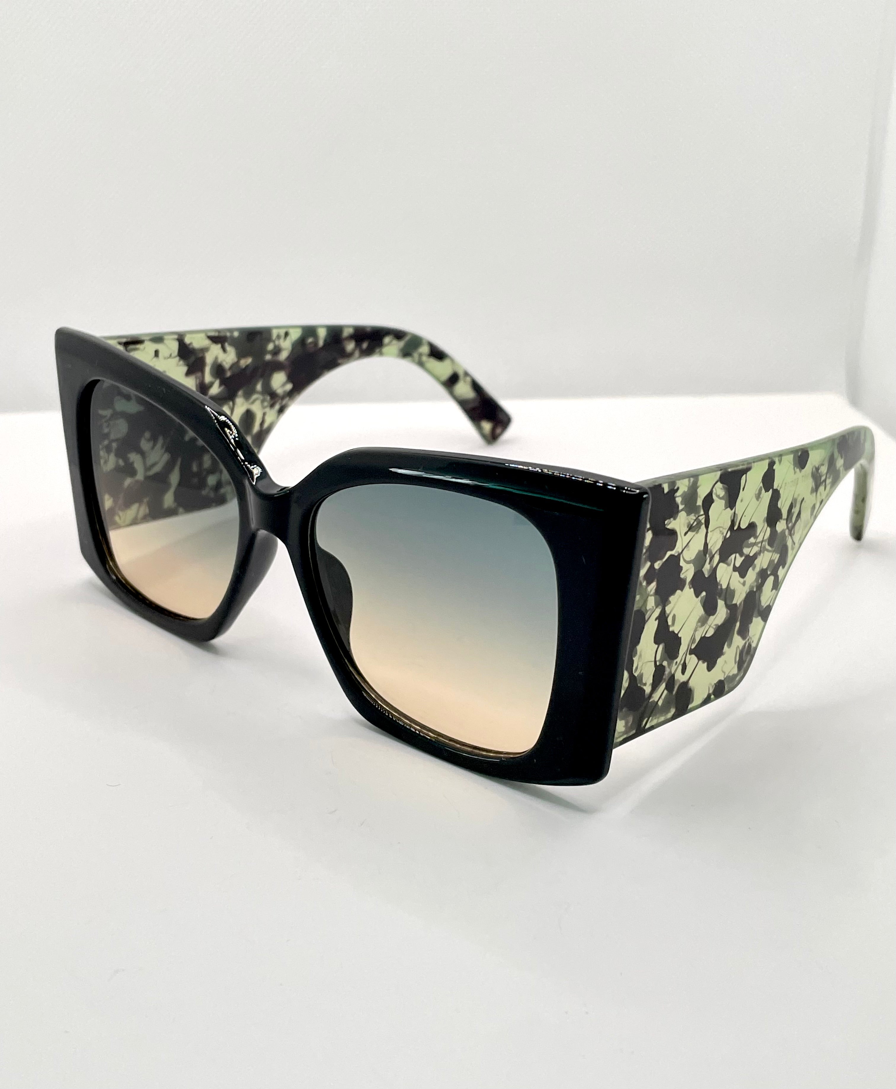Bongi Oversized Diva Black & Green Sunglasses