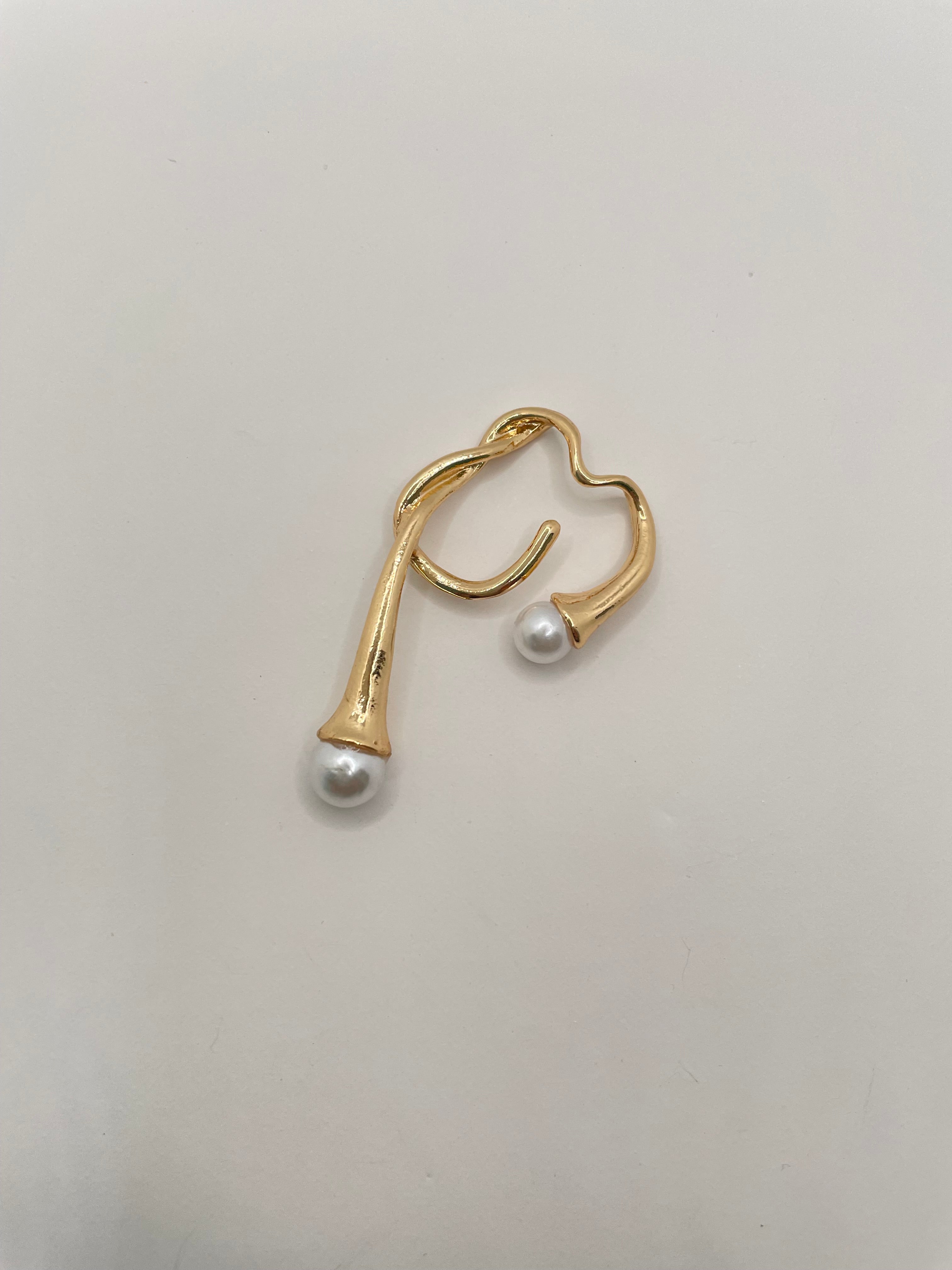 Jasmine Gold & Double Pearl Ear Cuff