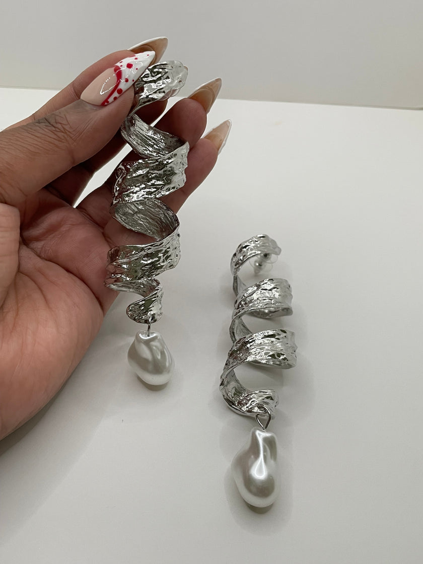 Nesisa Silver & Pearl Textured Ribbon Earrings