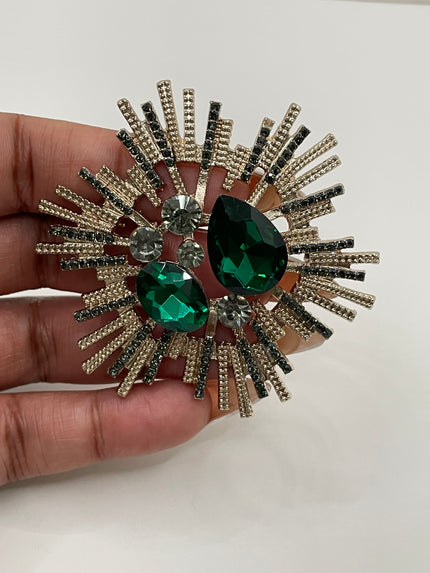 Qawe Embellished Intricate Star Brooch