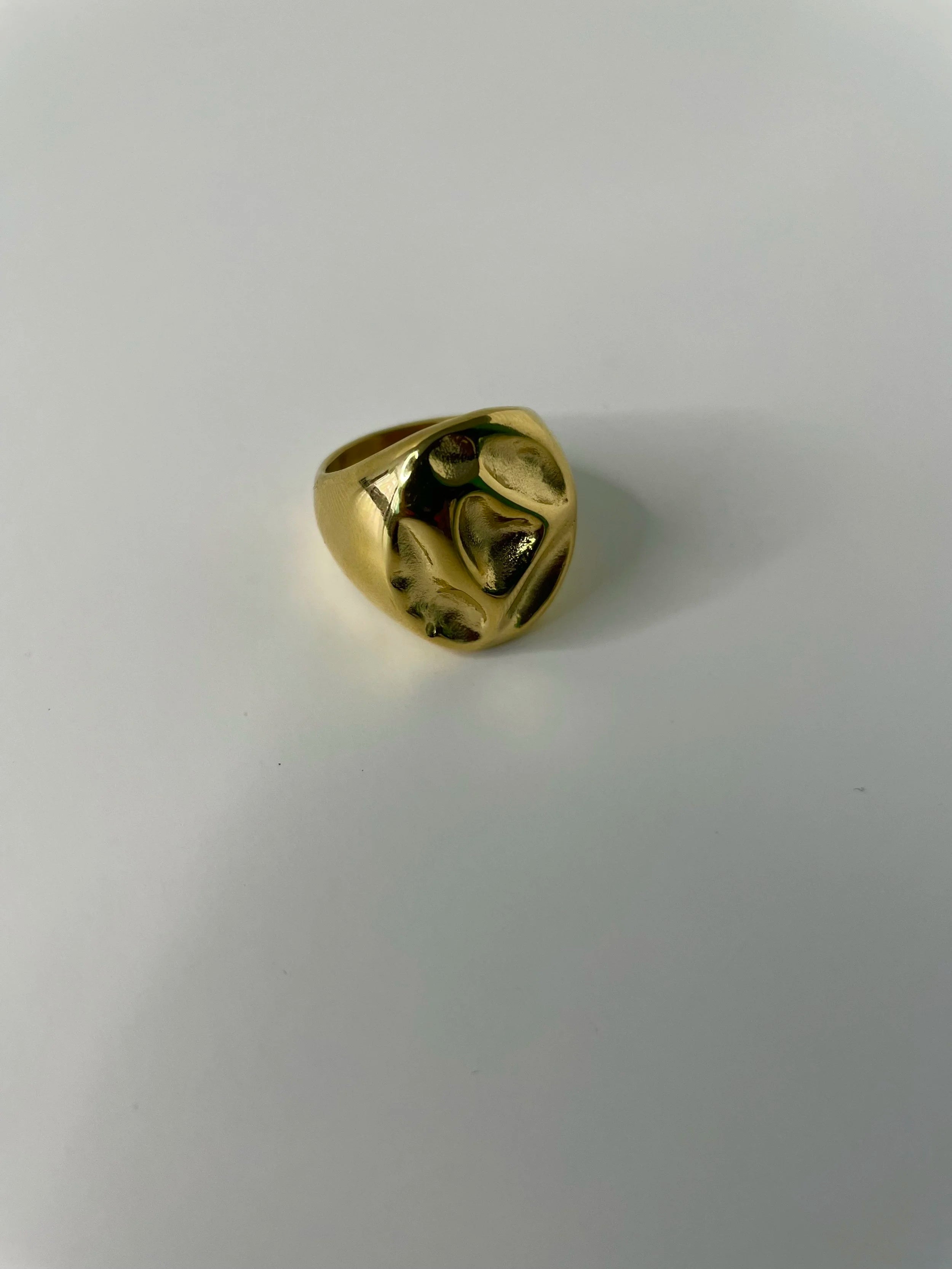 Mayi Full Moon Gold Textured Signet Ring