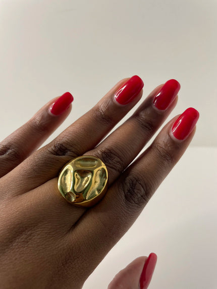 Mayi Full Moon Gold Textured Signet Ring