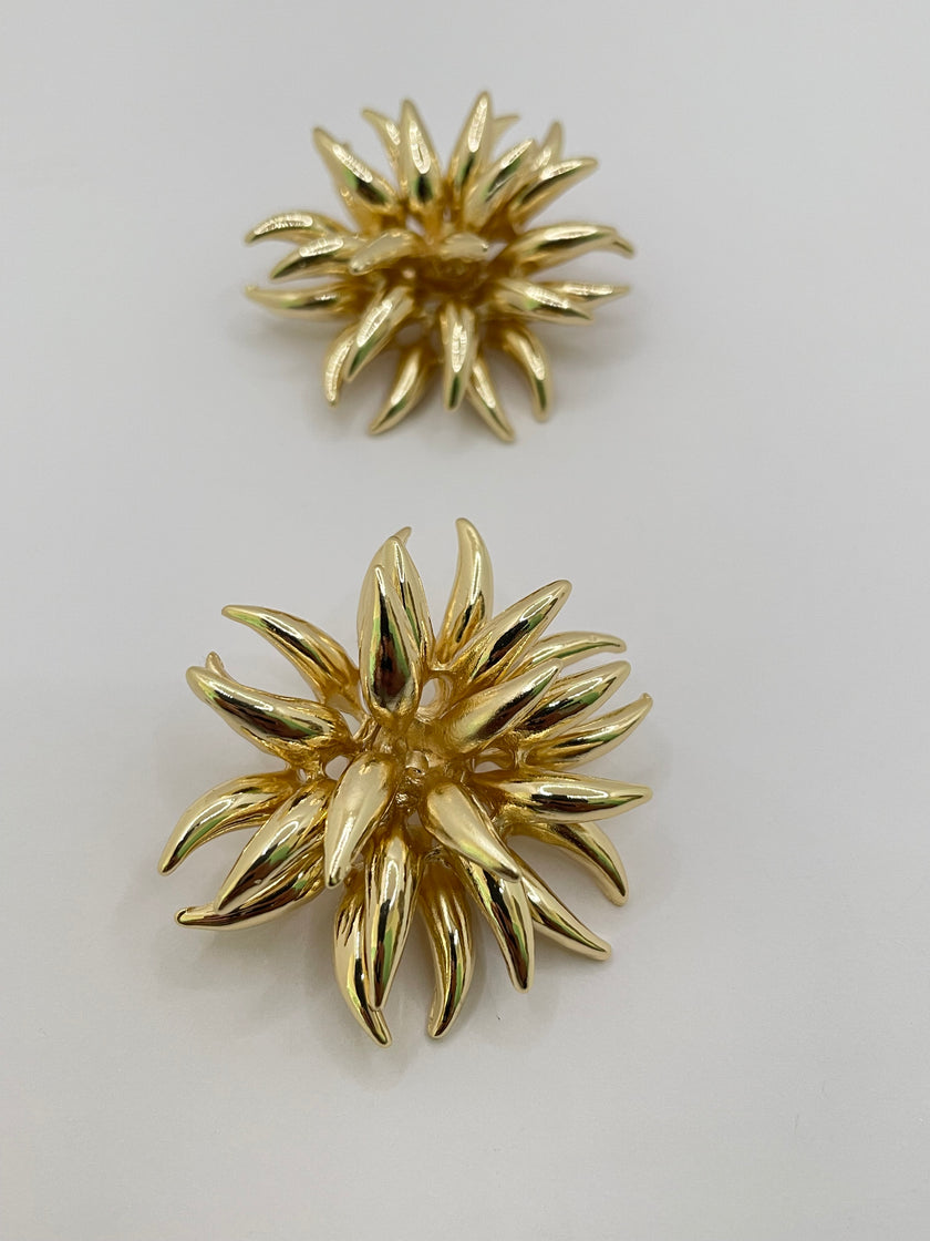 Kiera Gold Dahlia Flower Earring