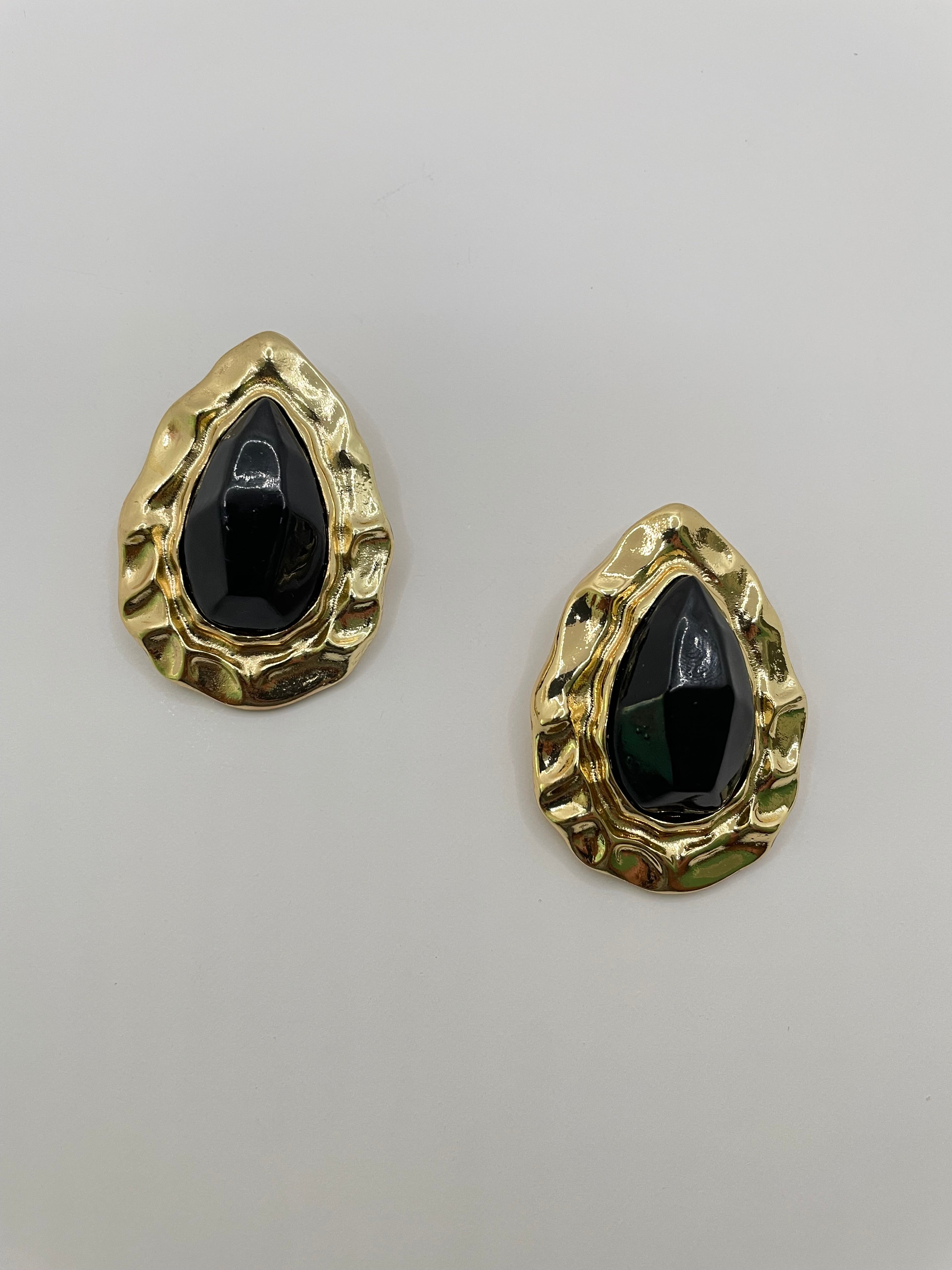 Bakang Vintage Black & Gold Teardrop Earrings