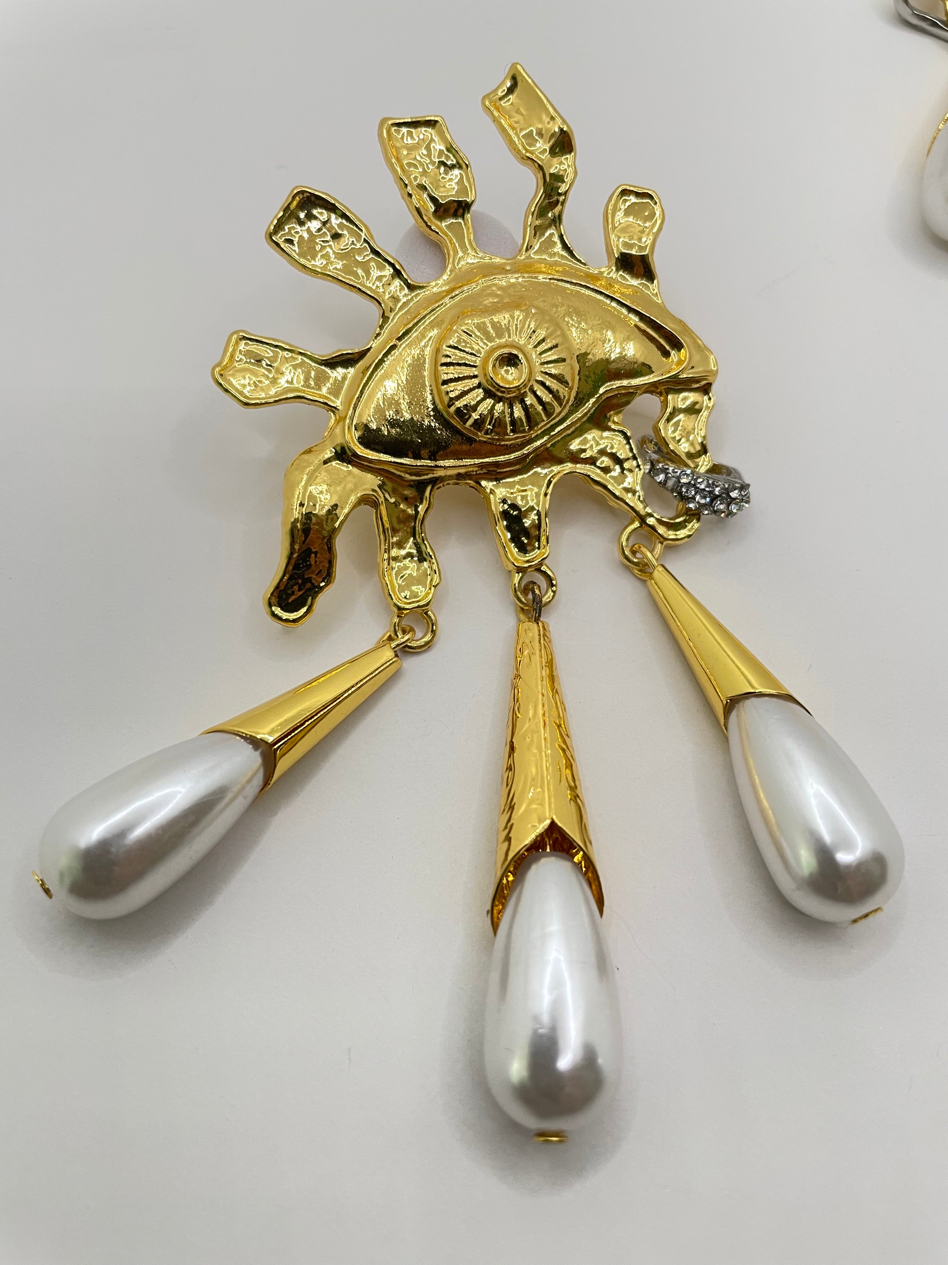 Nwabisa Gold & Pearl Les Yeaux Earrings