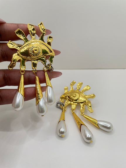 Nwabisa Gold & Pearl Les Yeaux Earrings