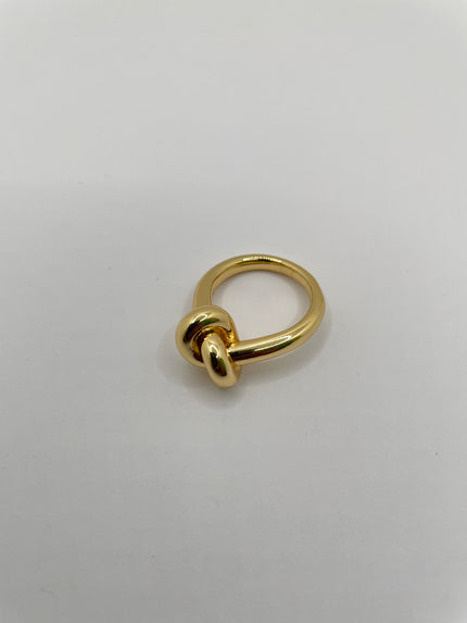 Kgah Solid Gold Twist Minimal Ring