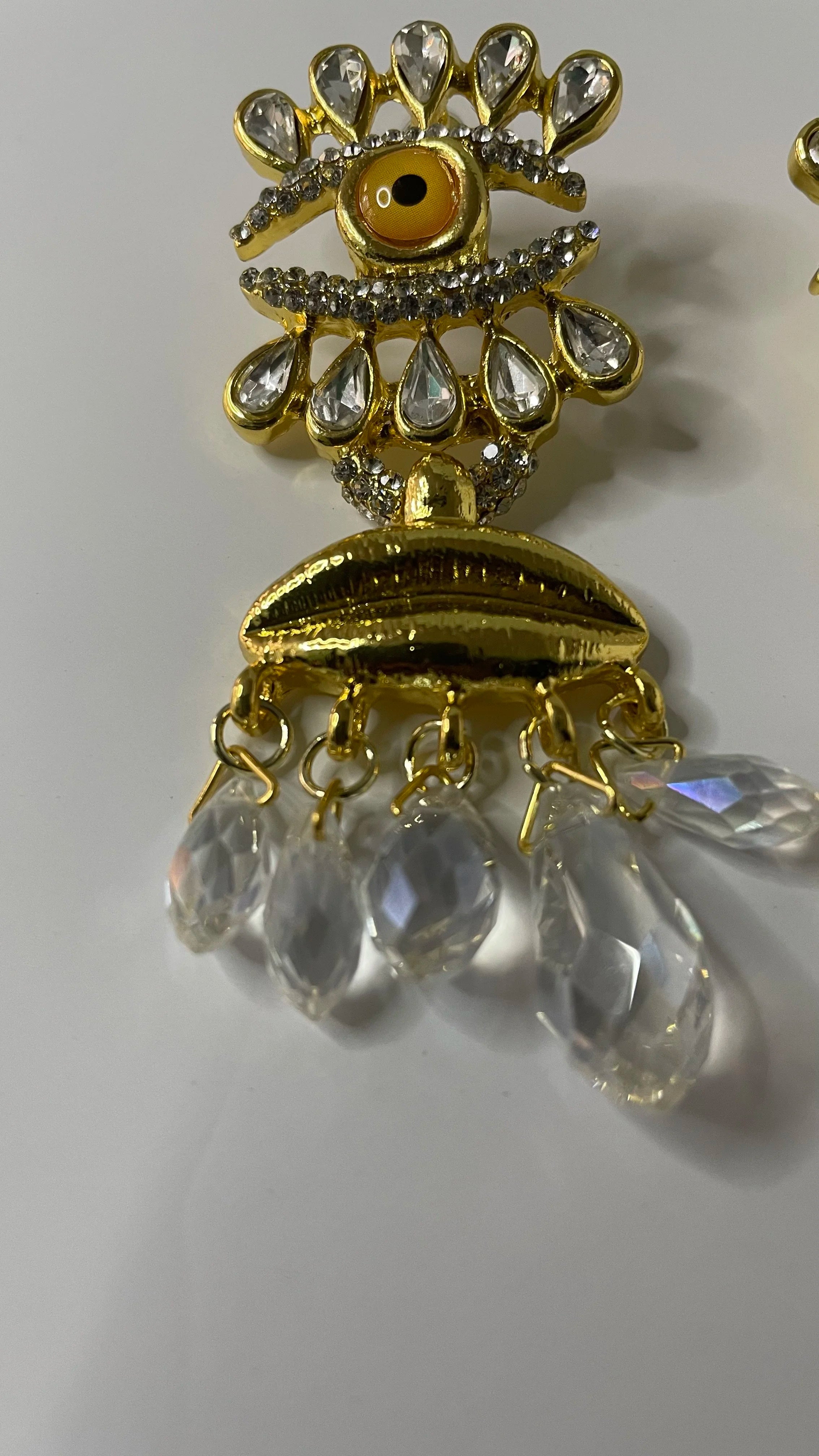 Lihlo Gold Bouche & Eye Earrings