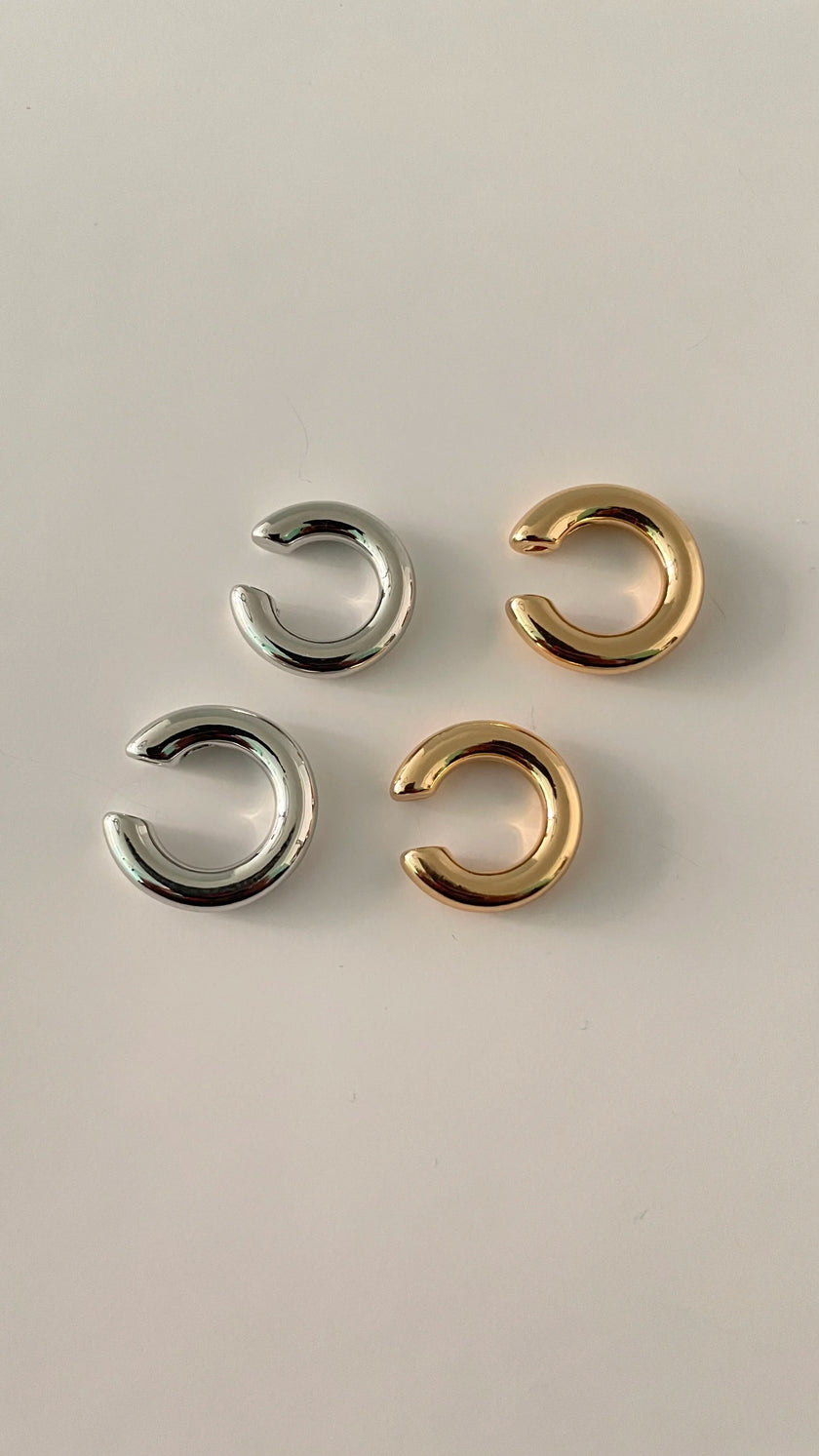 Oku Modern Minimalist Gold & Silver Ear Cuffs