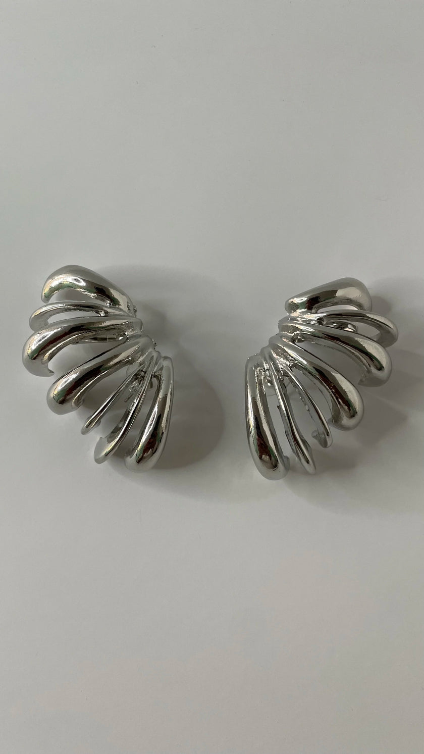 Briska Silver Threaded Wing Ear Cuff Earring