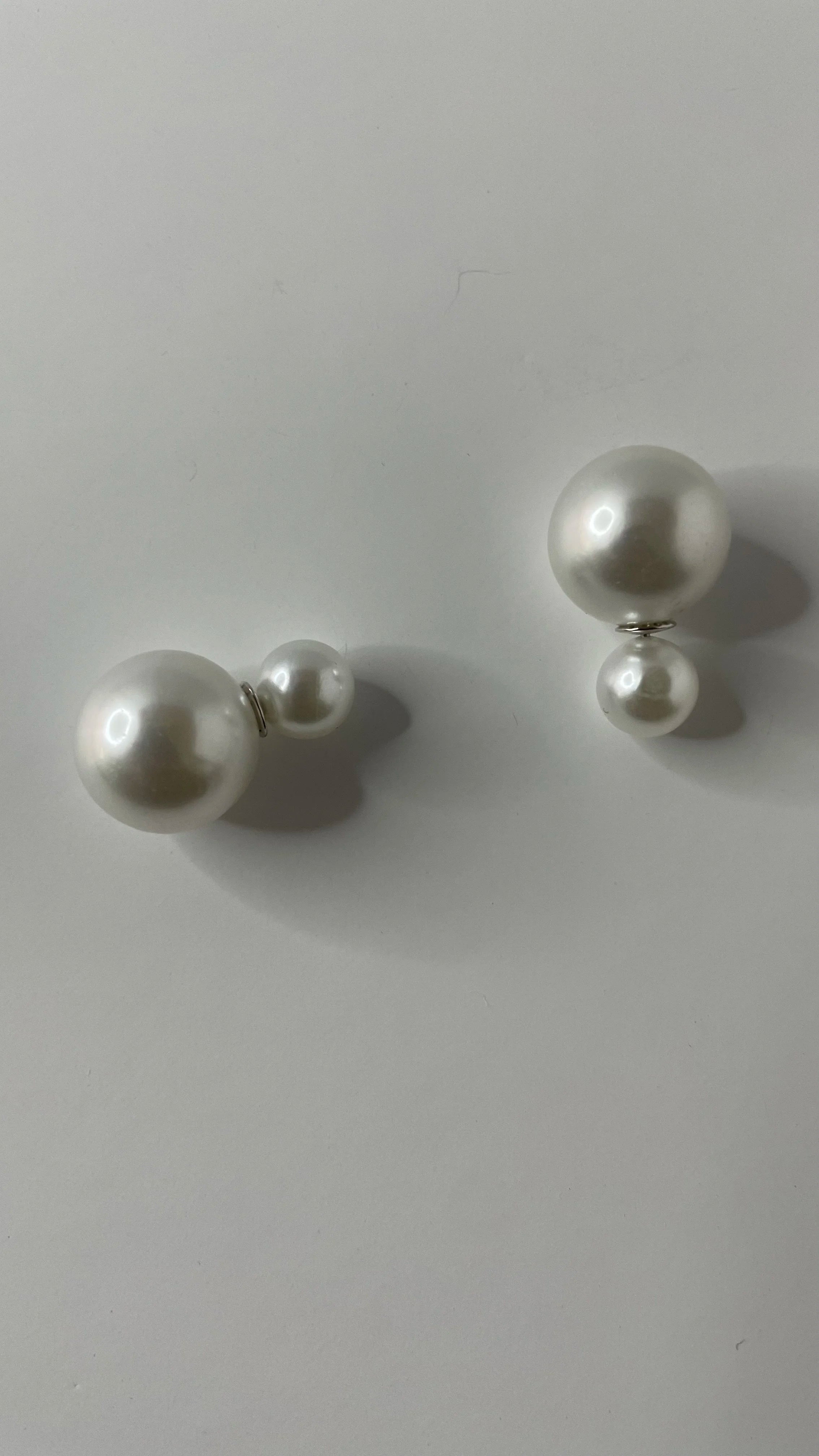 Sash Modern Double - Sided Pearl Earring