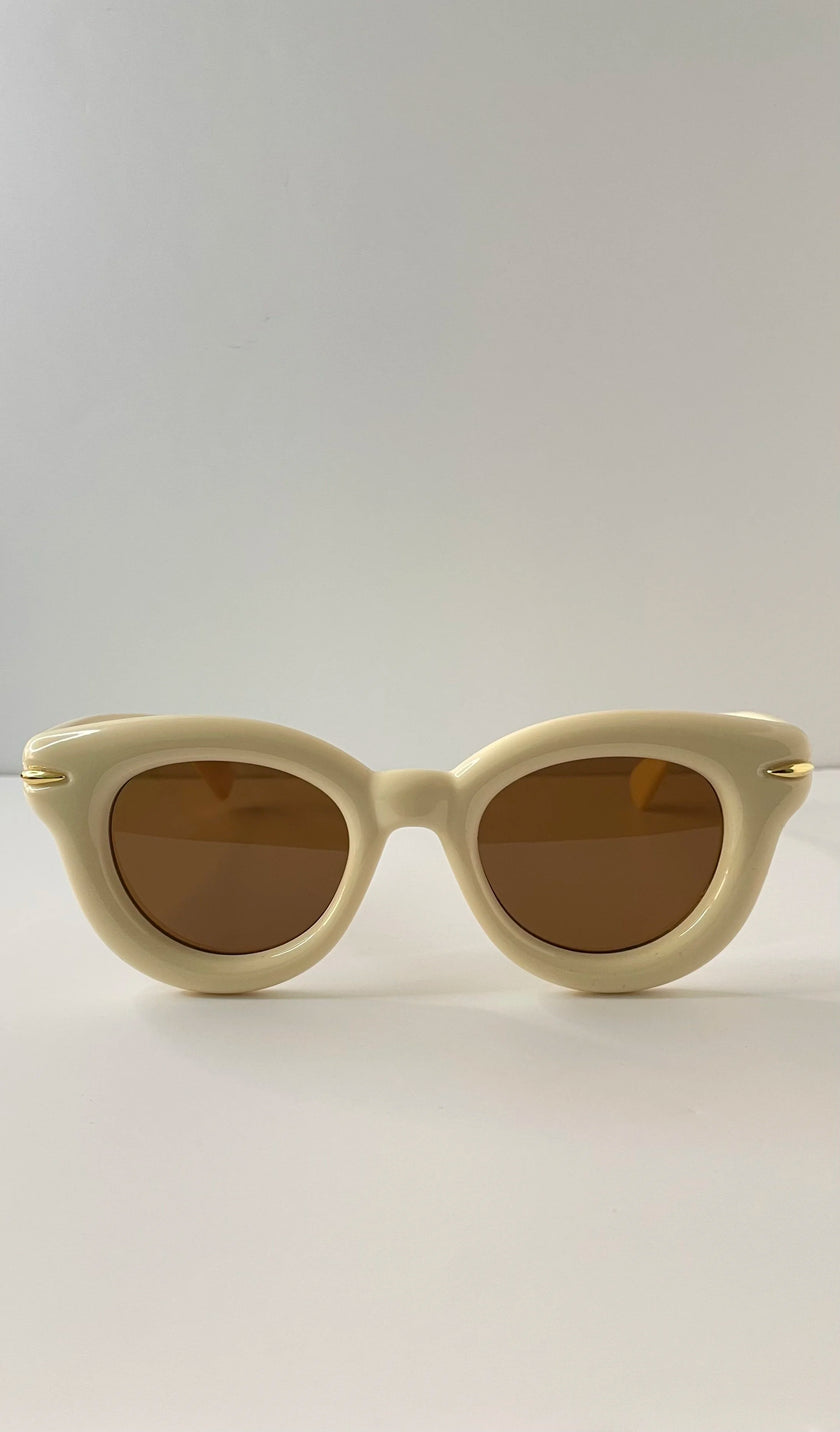 Nandi Cream Modern Wayfarer Style Sunglasses